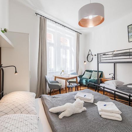 Bright Downtown Studio Prag Exteriör bild